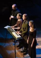 Meredith Monk and Vocal Ensemble performing during OM 21, San Francisco CA (2016)