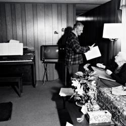 Leo Ornstein standing next to his seated wife Pauline, Brownsville TX, 1981