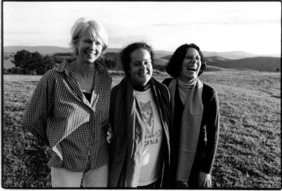 Joan Jeanrenaud, Maria de Alvear and Amelia Cuni, half length portrait, standing, Woodside, CA (2005)
