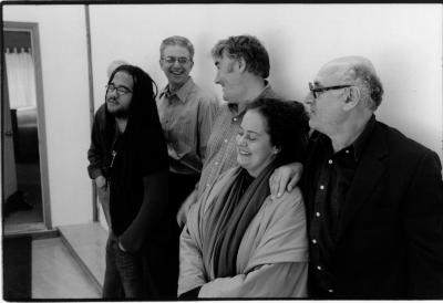 Group portrait with Daniel Bernard Roumain, Charles Amirkhanian, Fred Frith, Maria de Alvear, and Michael Nyman, Woodside, CA (2005)