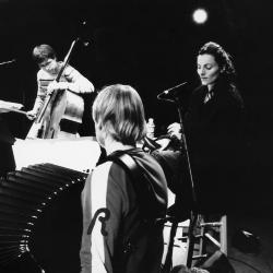Håkon Thelin, Frode Haltli, and Maja Ratkje perform at OM 12