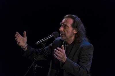 Enzo Minarelli during a performance in the fourth concert of OM 23, San Francisco CA (April 13, 2018)